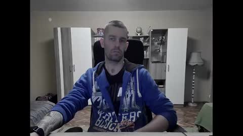 Snapshot of blue_eyed_wolf chatting on 17, 2, 2025 Runaway online show from 17, 2, 2025