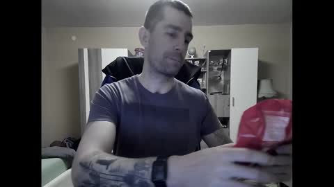 Snapshot of blue_eyed_wolf chatting on 26, 2, 2025 Runaway online show from 26, 2, 2025