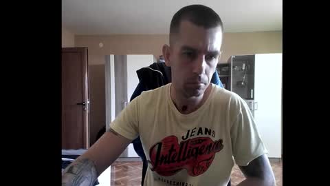 Snapshot of blue_eyed_wolf chatting on 1, 11, 2025 Runaway online show from 1, 11, 2025