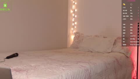 Snapshot of blue_nebula chatting on 21, 9, 2025 Blue online show from 21, 9, 2025