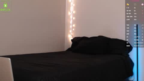 Snapshot of blue_nebula chatting on 16, 10, 2025 Blue online show from 16, 10, 2025