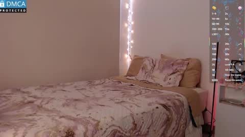 Snapshot of blue_nebula chatting on 2, 11, 2025 Blue online show from 2, 11, 2025