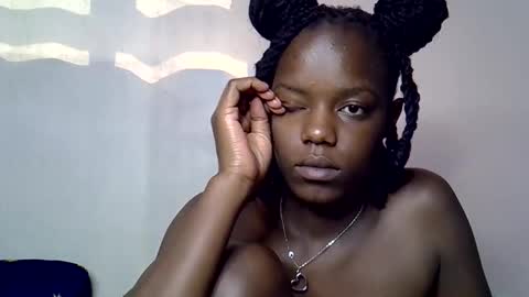 Snapshot of blue_savagee chatting on 18, 10, 2025 blue_savagee online show from 18, 10, 2025