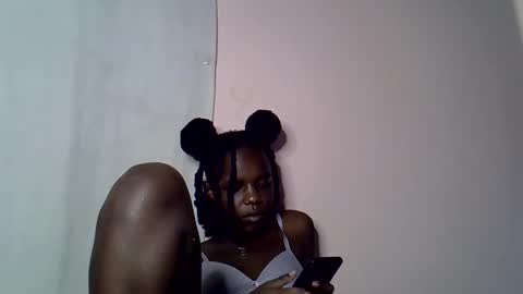Snapshot of blue_savagee chatting on 28, 10, 2025 blue_savagee online show from 28, 10, 2025
