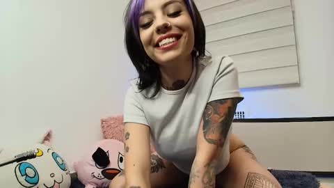 Snapshot of blue_tatuu1 chatting on 26, 1, 2025 Alice bleu for friends online show from 26, 1, 2025