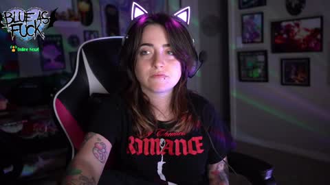 Snapshot of blueasfuck chatting on 2, 1, 2025 Blue online show from 2, 1, 2025