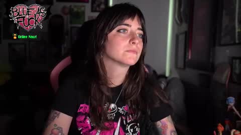 Snapshot of blueasfuck chatting on 28, 10, 2025 Blue online show from 28, 10, 2025