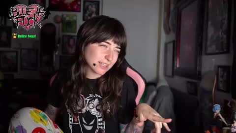 Snapshot of blueasfuck chatting on 4, 11, 2025 Blue online show from 4, 11, 2025