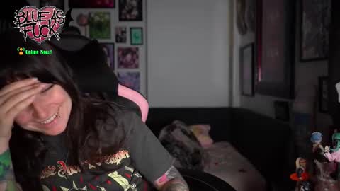 Snapshot of blueasfuck chatting on 22, 11, 2025 Blue online show from 22, 11, 2025