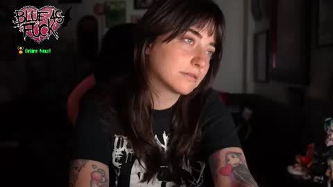 Snapshot of blueasfuck chatting on 28, 11, 2025 Blue online show from 28, 11, 2025