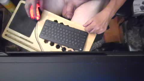bluebee420 online show from 3, 7, 2026