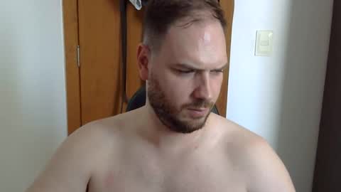 Snapshot of bluec2c chatting on 16, 10, 2025 Blue online show from 16, 10, 2025