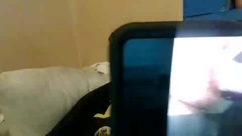 Snapshot of bluedemoneyes1986 chatting on 10, 2, 2025 bluedemoneyes1986 online show from 10, 2, 2025