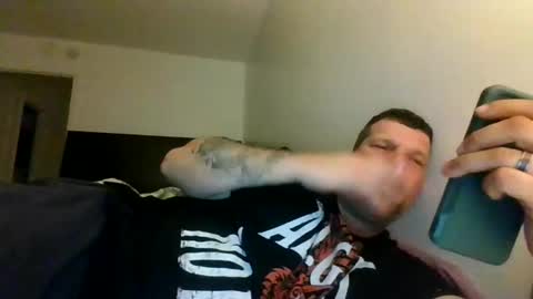 Snapshot of bluedemoneyes1986 chatting on 2, 10, 2025 bluedemoneyes1986 online show from 2, 10, 2025