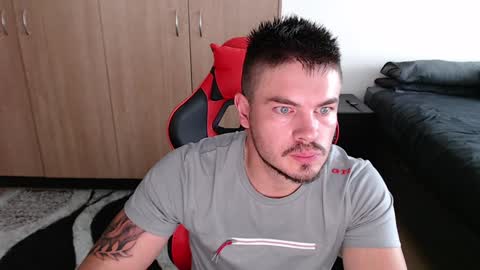 blueeyeboy0 online show from 15, 1, 2025