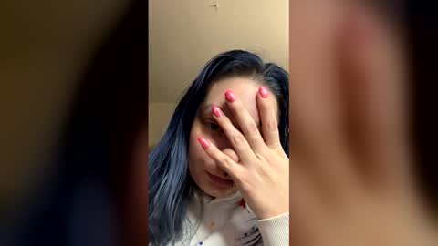 blueeyedbeauty92 online show from 4, 12, 2025