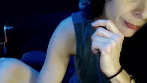 Snapshot of blueeyedlie chatting on 8, 2, 2025 Blueeyedlie online show from 8, 2, 2025