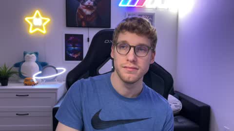 Snapshot of blueeyedtallguy chatting on 3, 12, 2024 blueeyedtallguy online show from 3, 12, 2024