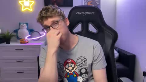 Snapshot of blueeyedtallguy chatting on 6, 12, 2024 blueeyedtallguy online show from 6, 12, 2024