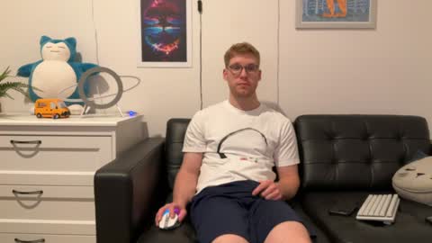 Snapshot of blueeyedtallguy chatting on 14, 12, 2024 blueeyedtallguy online show from 14, 12, 2024