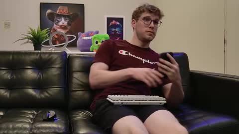 Snapshot of blueeyedtallguy chatting on 30, 9, 2025 blueeyedtallguy online show from 30, 9, 2025