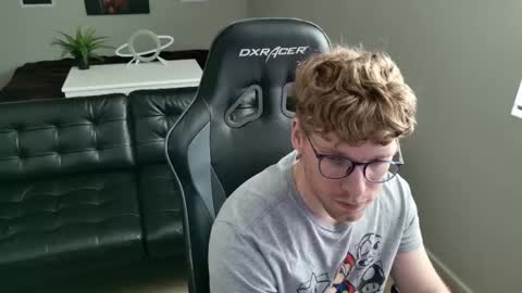 blueeyedtallguy online show from 26, 3, 2026