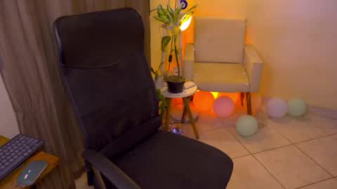 FLORAA online show from 20, 4, 2026
