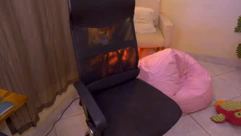 FLORAA online show from 6, 5, 2026