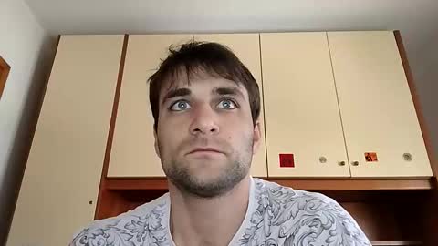 bluejoee online show from 11, 4, 2026