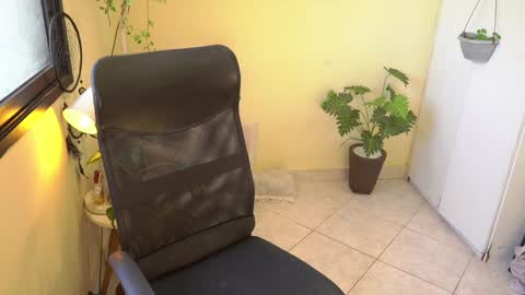 Snapshot of bluemysticlady chatting on 10, 1, 2025 FLORAA online show from 10, 1, 2025