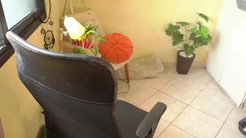Snapshot of bluemysticlady chatting on 14, 1, 2025 FLORAA online show from 14, 1, 2025
