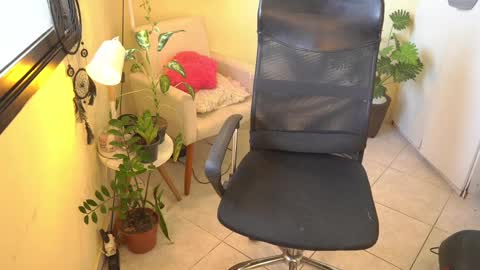 Snapshot of bluemysticlady chatting on 17, 2, 2025 FLORAA online show from 17, 2, 2025
