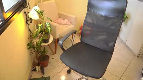 Snapshot of bluemysticlady chatting on 7, 3, 2025 FLORAA online show from 7, 3, 2025