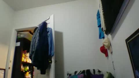 Snapshot of bluevegeta143 chatting on 15, 2, 2026 bluevegeta143 online show from 15, 2, 2026