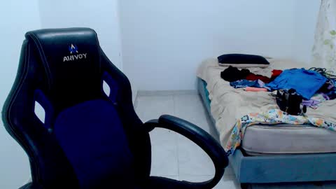  Hey guysI am BrendaWelcome my room online show from 12, 1, 2026