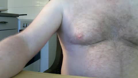 Snapshot of blundernew chatting on 1, 1, 2025 blundernew online show from 1, 1, 2025