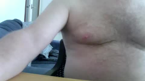 Snapshot of blundernew chatting on 1, 3, 2025 blundernew online show from 1, 3, 2025