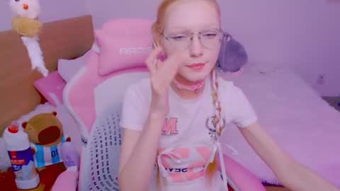 Snapshot of blush_alert chatting on 9, 7, 2026 Diana online show from 9, 7, 2026