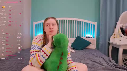 Snapshot of blush_ellie chatting on 20, 11, 2025 Ellie3 online show from 20, 11, 2025