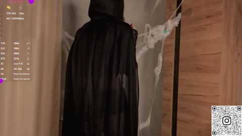 Dolores online show from 31, 10, 2025