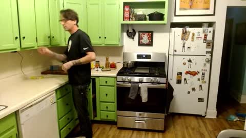 Snapshot of bnczuperzexy chatting on 17, 11, 2025 ZuperZexyZounds online show from 17, 11, 2025