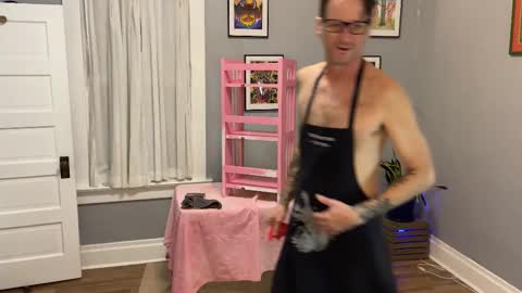 Snapshot of bnczuperzexy chatting on 25, 11, 2025 ZuperZexyZounds online show from 25, 11, 2025