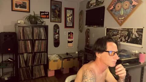 Snapshot of bnczuperzexy chatting on 17, 5, 2026 ZuperZexyZounds online show from 17, 5, 2026