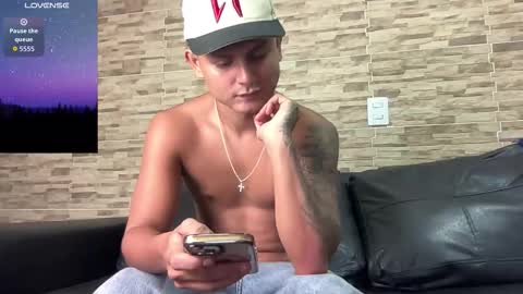 Bob  INDEPENDENT MODEL online show from 13, 2, 2026