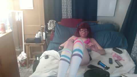 Snapshot of bobbiloosehole chatting on 12, 2, 2025 Bobbi online show from 12, 2, 2025