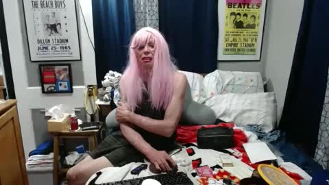 Snapshot of bobbiloosehole chatting on 10, 10, 2025 Bobbi online show from 10, 10, 2025