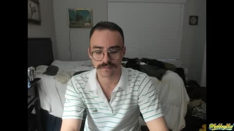 Snapshot of bobbydfw chatting on 5, 4, 2026 bobbydfw online show from 5, 4, 2026