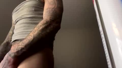 Snapshot of bodyart85_19 chatting on 6, 1, 2025 Bodyart85 19 online show from 6, 1, 2025