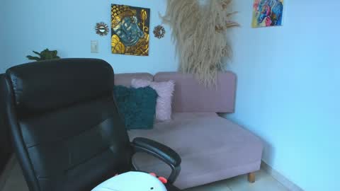  Salma Independent Model online show from 23, 1, 2025