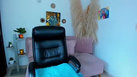  Salma Independent Model online show from 12, 2, 2025